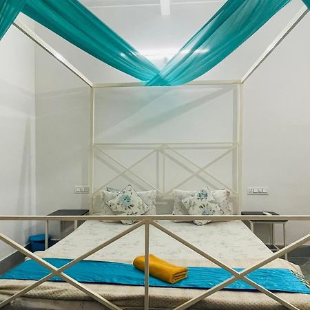 Atithya Apartment Удайпур Екстериор снимка