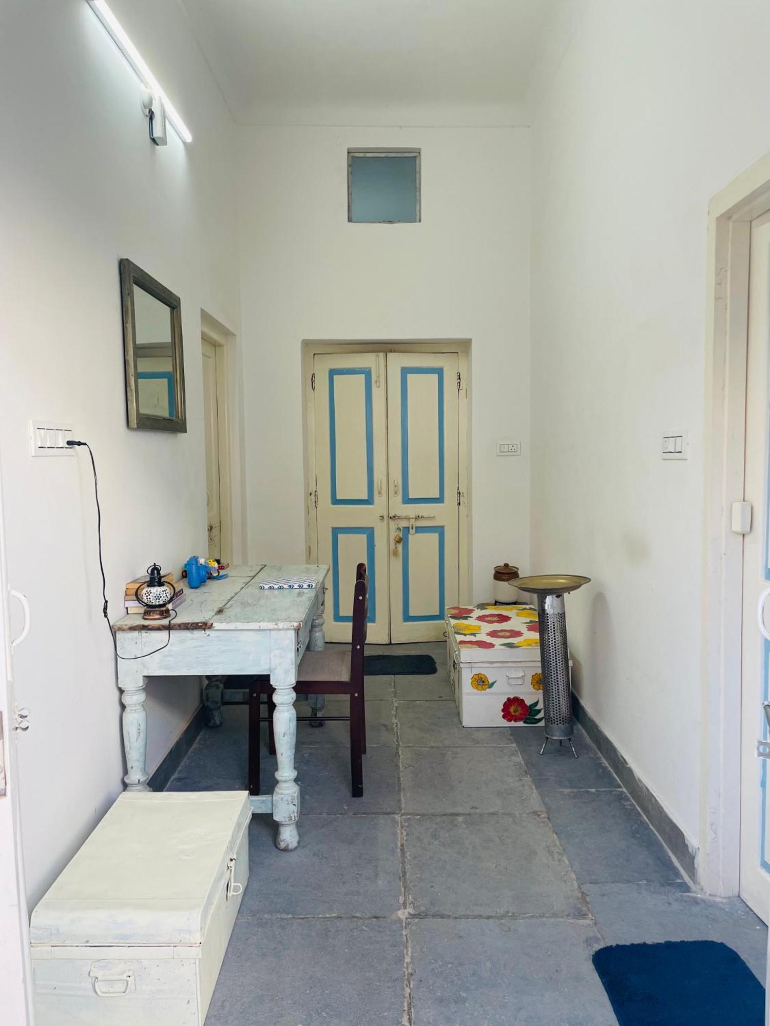 Atithya Apartment Удайпур Екстериор снимка