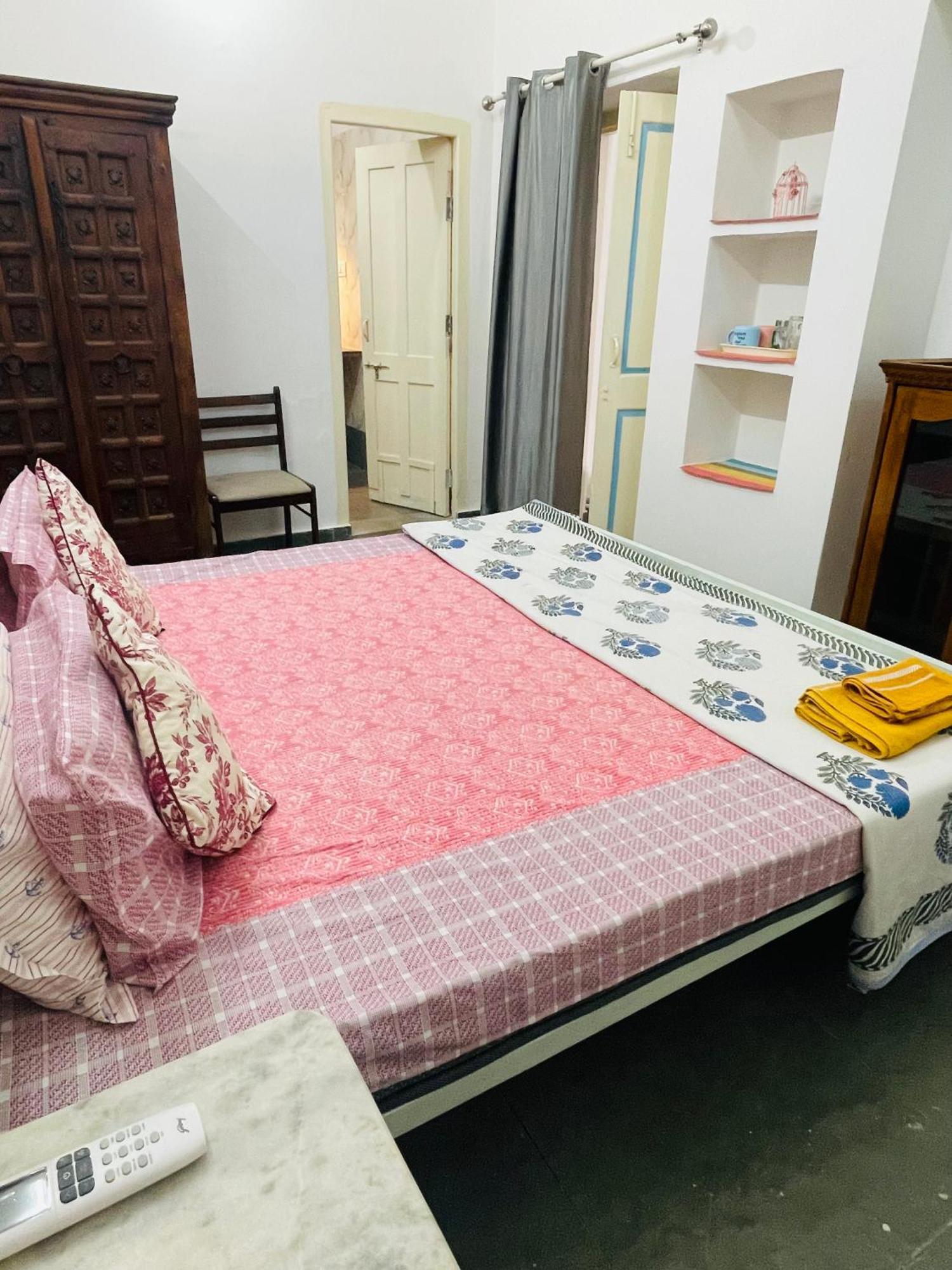 Atithya Apartment Удайпур Екстериор снимка