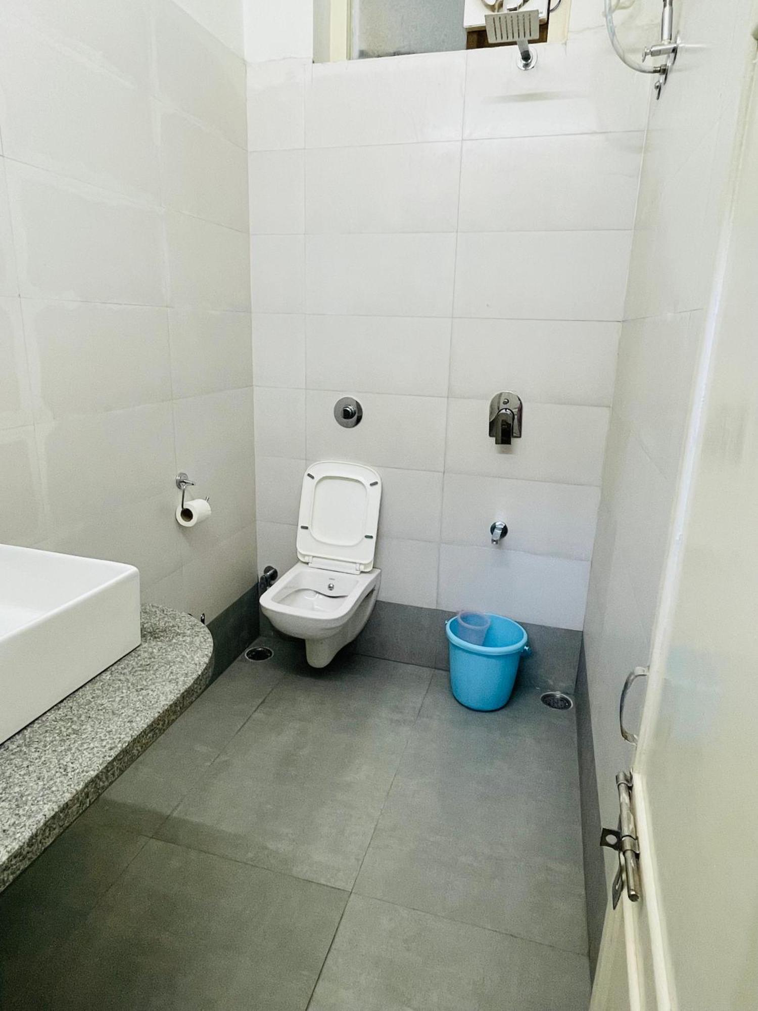 Atithya Apartment Удайпур Екстериор снимка